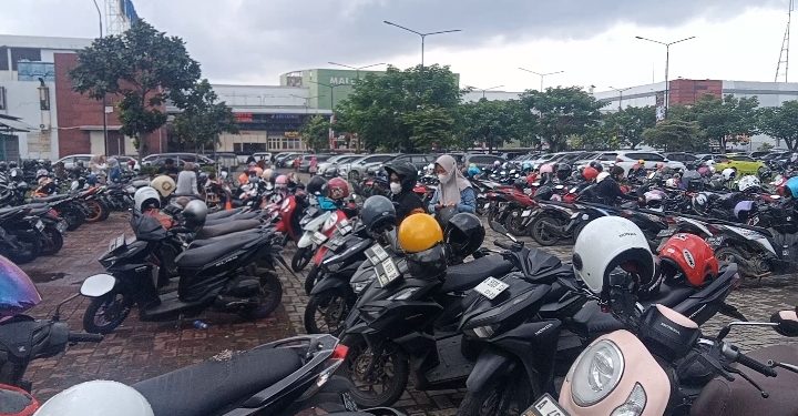 Libur Natal dan Tahun Baru 2025,Mall Of Serang Ramai