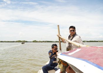 Pagar laut di Tangerang Rugikan Nelayan