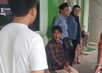 Puluhan Ijasah Alumni Ponpes Aldzikri Kota Serang Ditahan