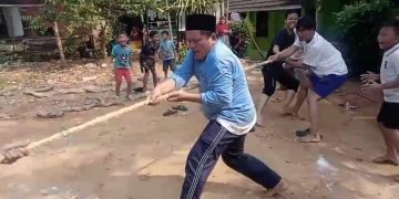 Rayakan HUT RI ke 80 ,Warga Lebak Terminal Berebut Hadiah