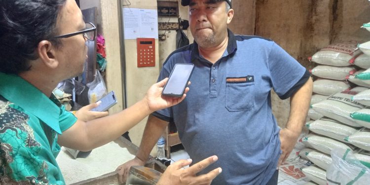 Pedagang Tolak Rencana Pembangunan Pasar Induk Rau