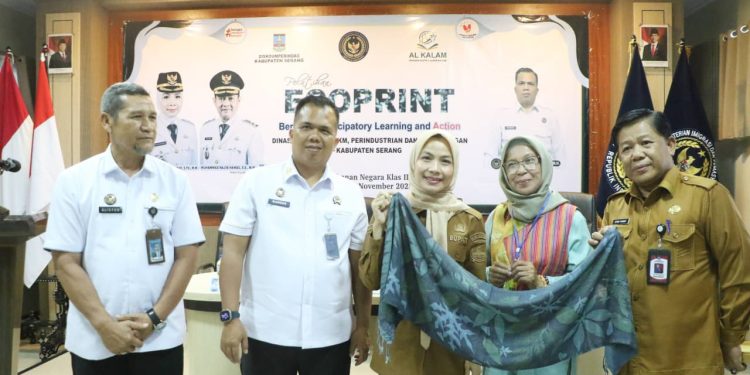 Bupati Serang Dorong Produktivitas Warga Binaan Melalui Pelatihan Ecoprint Bernilai Ekonomi