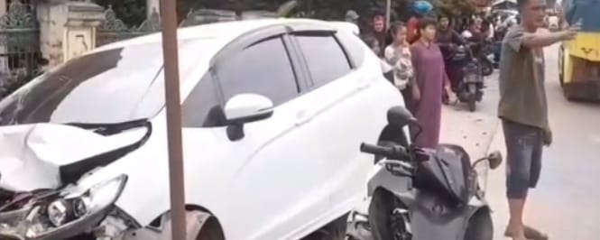 Pelajar SMA Di Kabupaten Lebak Tabrak Tiga Motor
