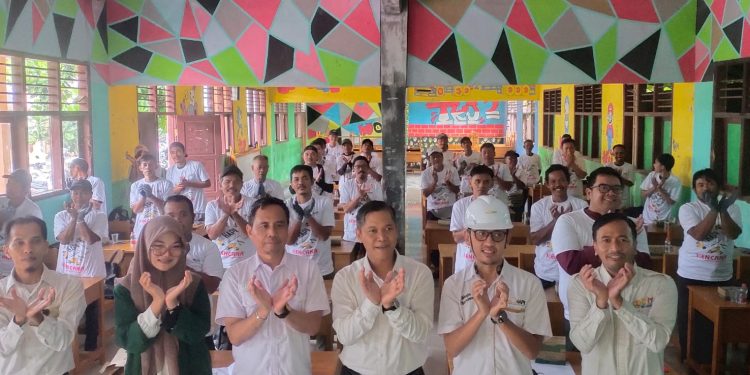 Tingkatkan Keterampilan Warga Di Bidang Teknis Baja Ringan