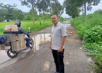 Jalan Di ibukota Provinsi Banten Rusak Parah