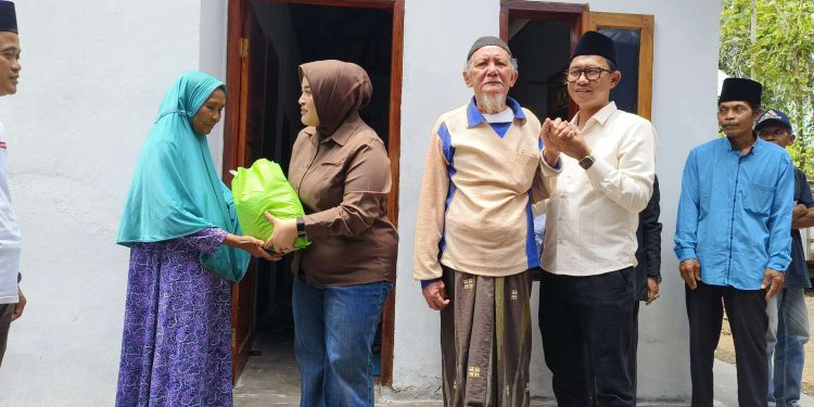 Viral Rumah Tak Layak Huni, Kakek Sukardi Justru Dibantu Kader Gerindra, Bukan Pemda