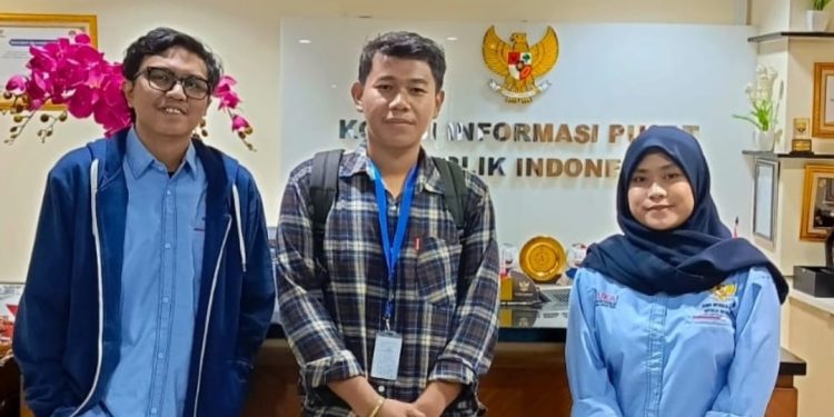 Proyek PU Digugat Mahasiswa