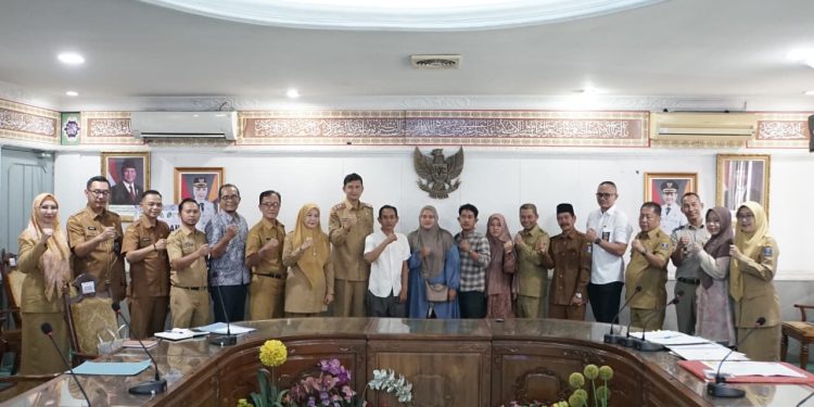 Bupati Serang Ratu Rachmatuzakiyah Tuntaskan Masalah SDN Inpres Cikeusal