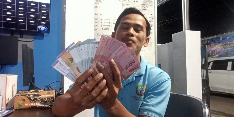 Bagi Bagi THR Karyawan MBG
