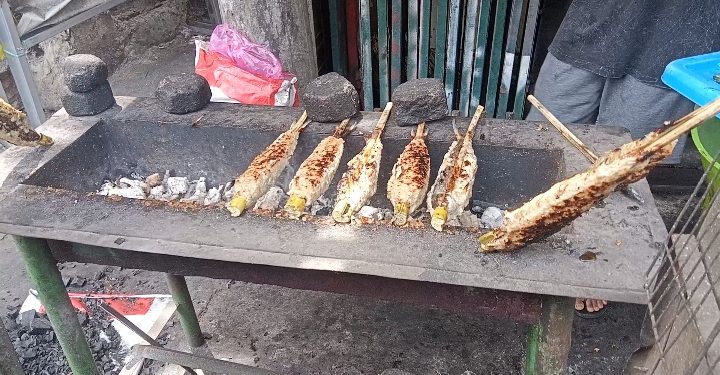 Sate Bandeng Kota Serang Diburu Warga saat Arus Balik Lebaran