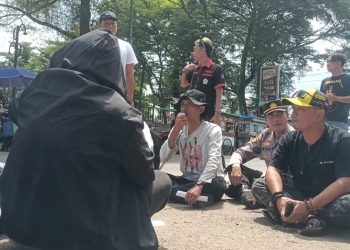 Baru Menjabat,Camat Malingping Didemo Mahasiswa